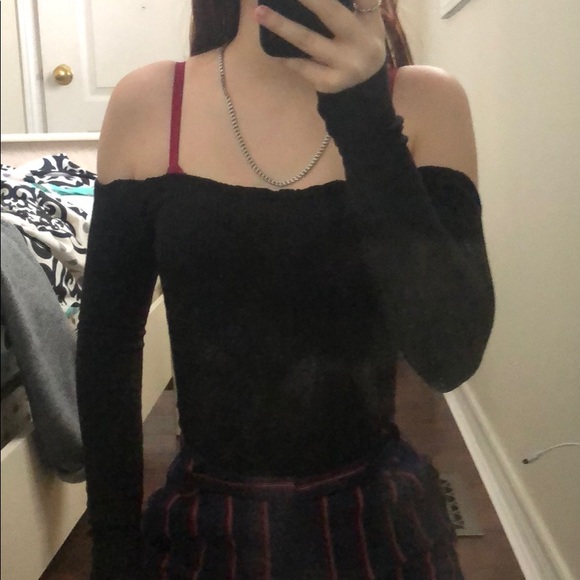 off the shoulder bodysuit - Picture 2 of 2